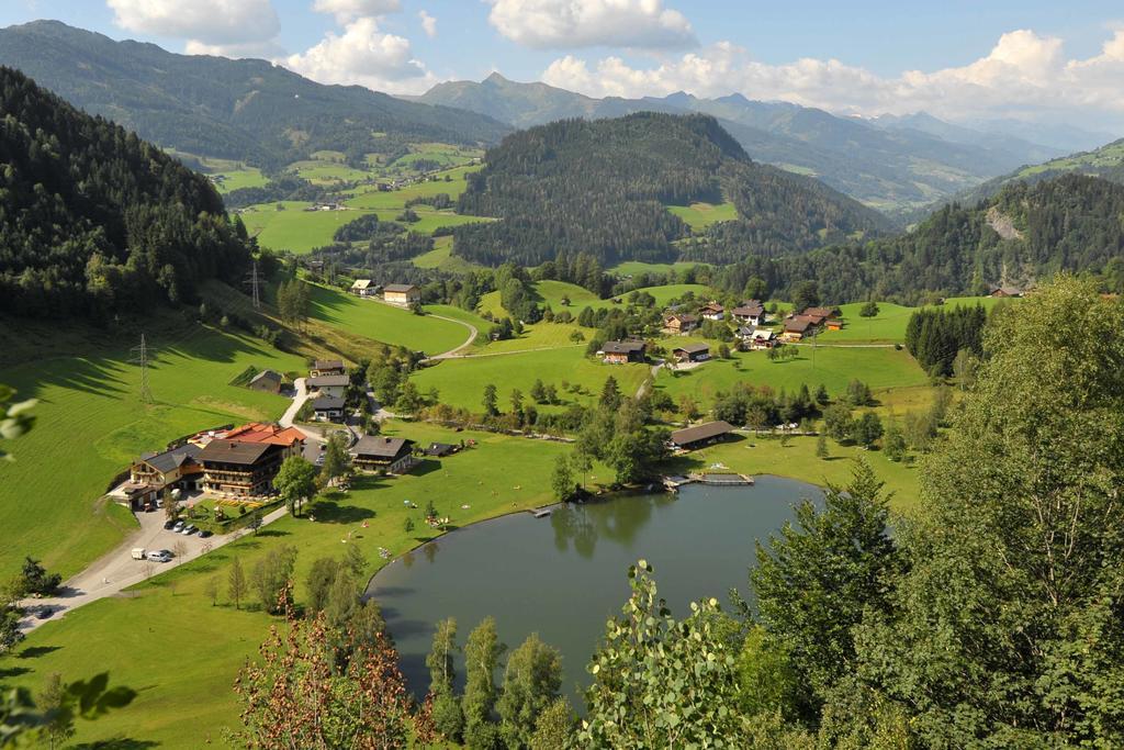 Hotel Seeblick Goldegg Exterior photo