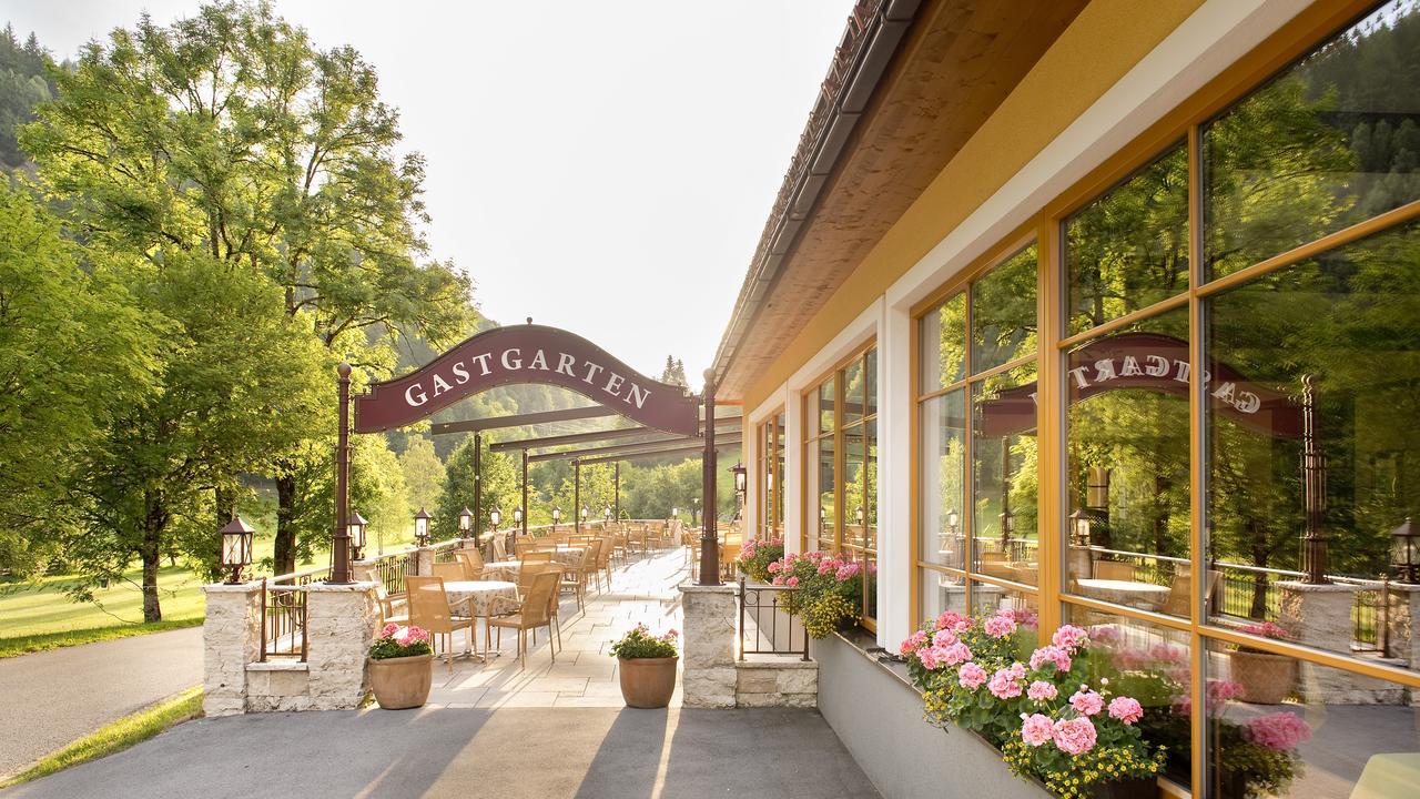 Hotel Seeblick Goldegg Exterior photo